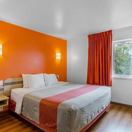 Motel 6-Baraboo, Wi - Lake Delton-Wisconsin Dells エクステリア 写真