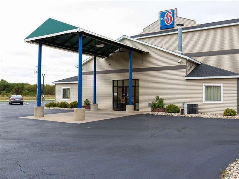 Motel 6-Baraboo, Wi - Lake Delton-Wisconsin Dells エクステリア 写真