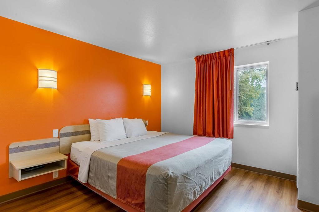 Motel 6-Baraboo, Wi - Lake Delton-Wisconsin Dells エクステリア 写真