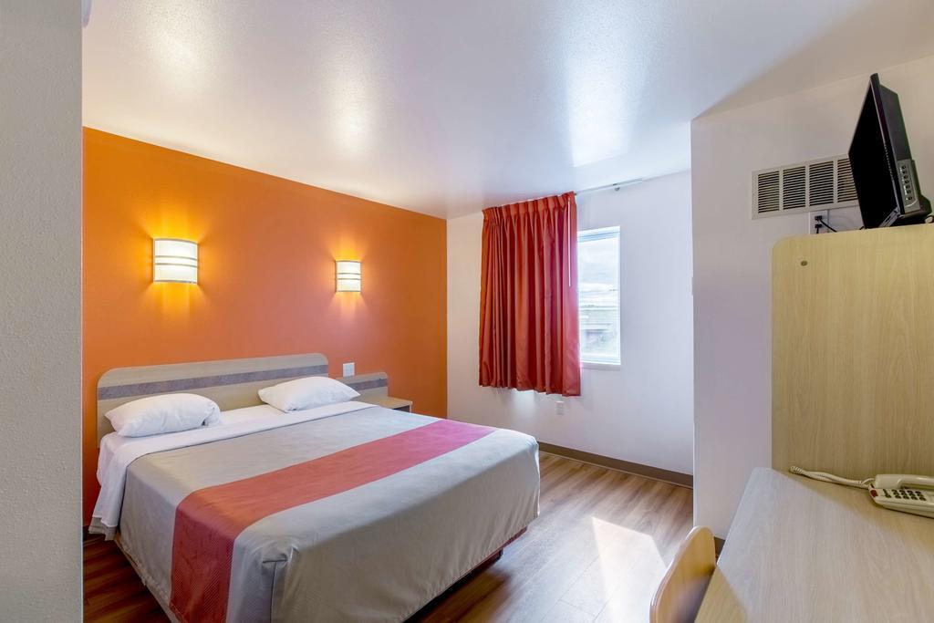 Motel 6-Baraboo, Wi - Lake Delton-Wisconsin Dells エクステリア 写真