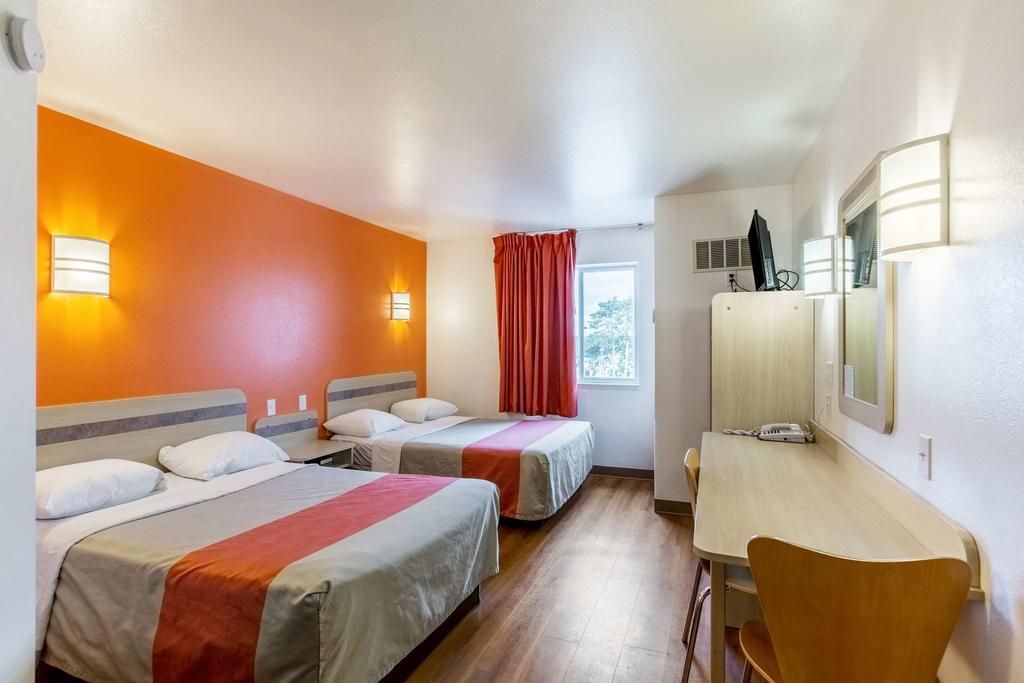 Motel 6-Baraboo, Wi - Lake Delton-Wisconsin Dells エクステリア 写真