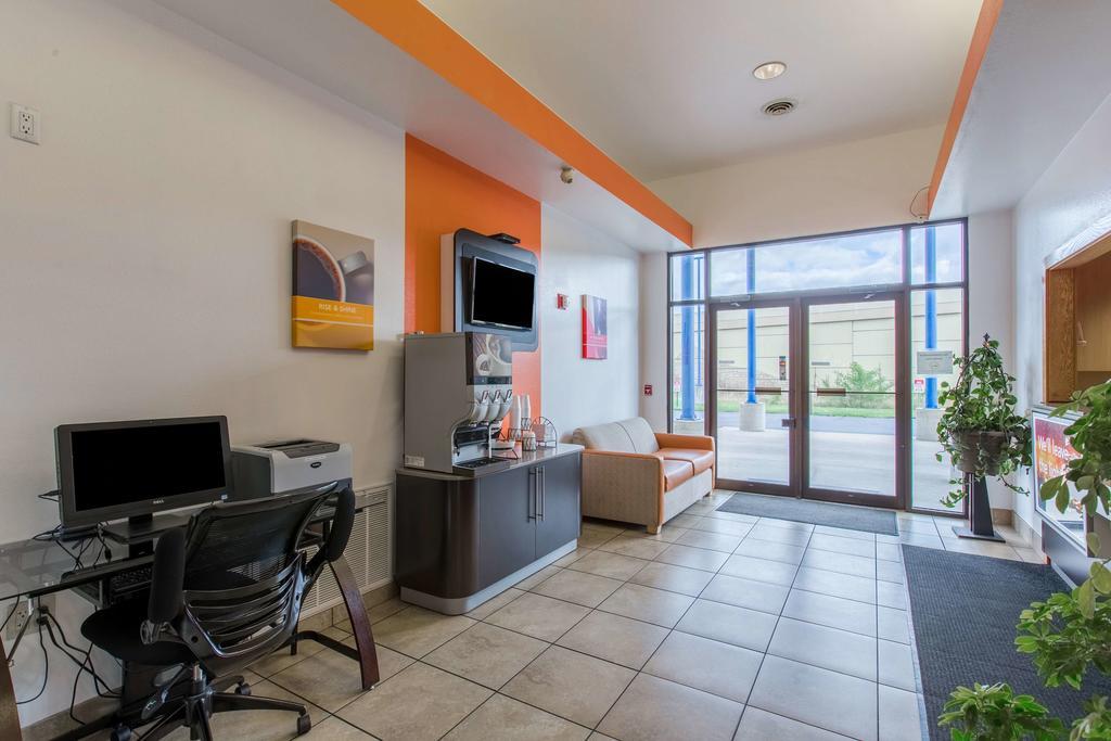 Motel 6-Baraboo, Wi - Lake Delton-Wisconsin Dells エクステリア 写真