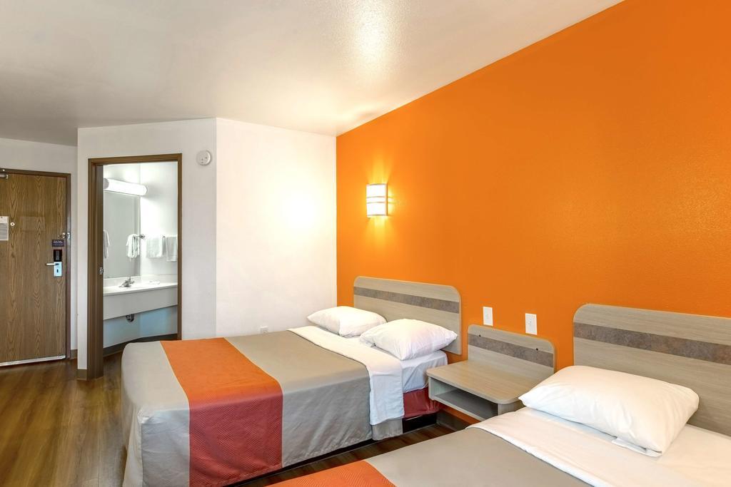Motel 6-Baraboo, Wi - Lake Delton-Wisconsin Dells エクステリア 写真