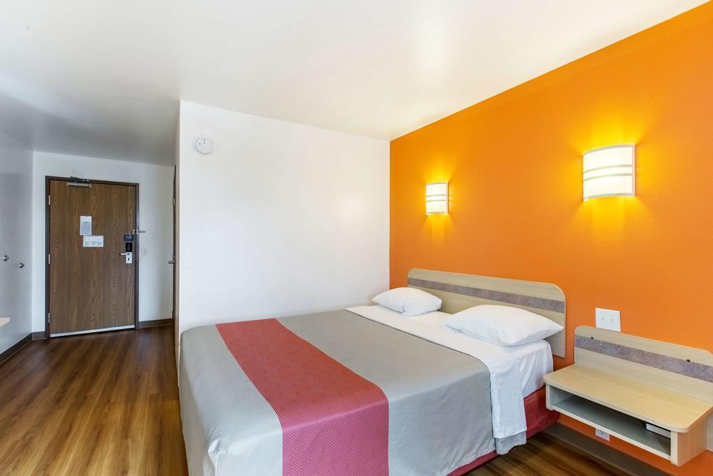 Motel 6-Baraboo, Wi - Lake Delton-Wisconsin Dells エクステリア 写真