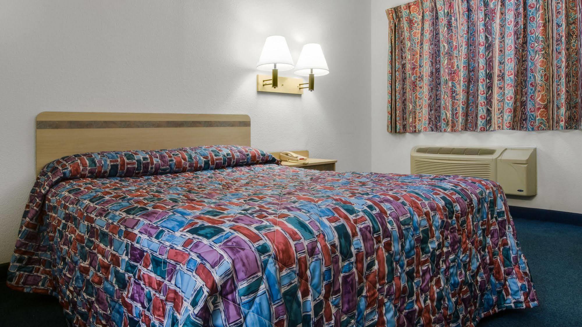 Motel 6-Baraboo, Wi - Lake Delton-Wisconsin Dells エクステリア 写真